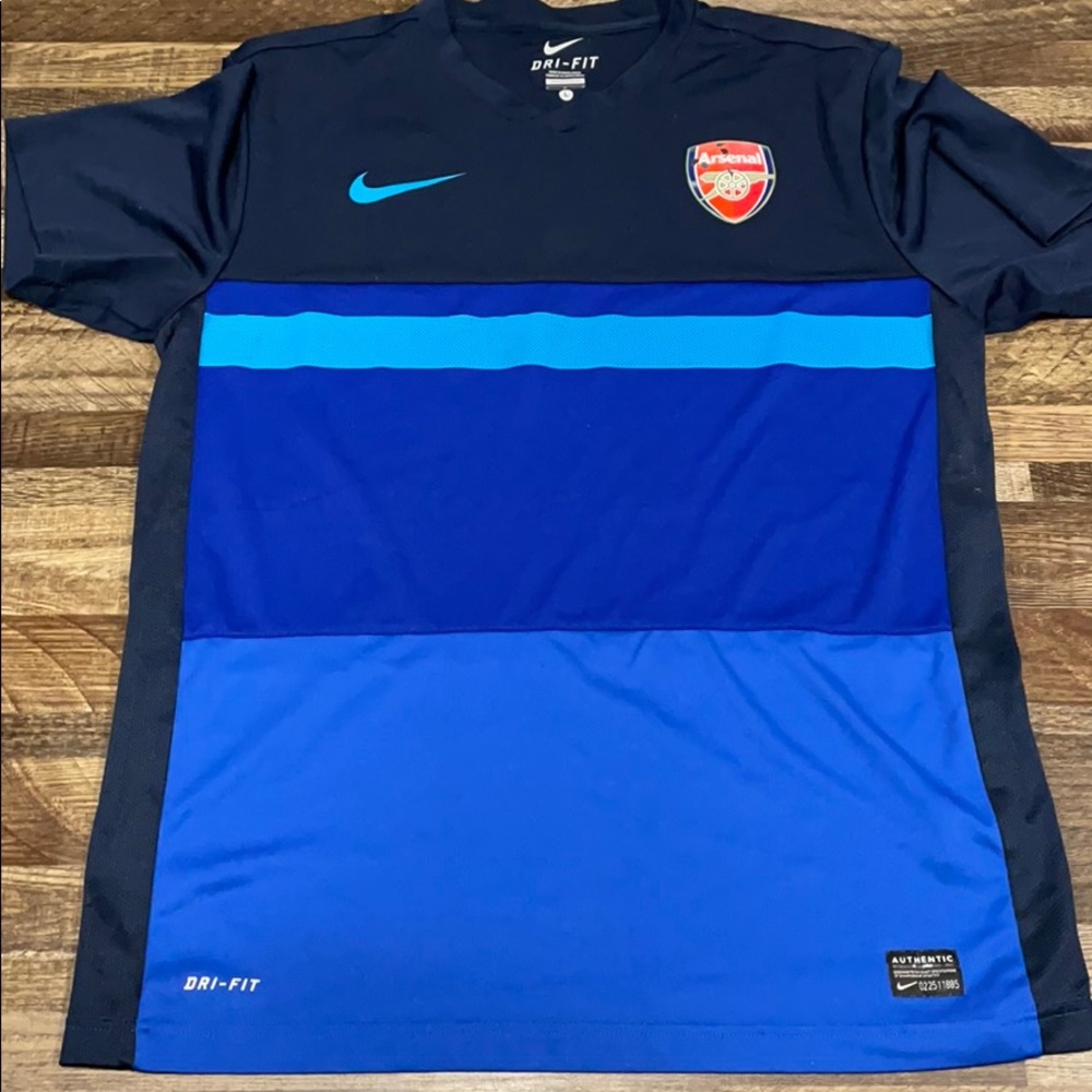 Nike arsenal jersey